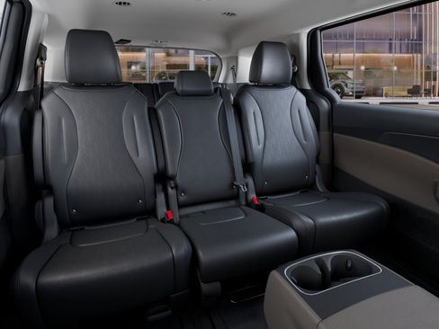 New 2027 Kia Carnival LXS FWD image 16