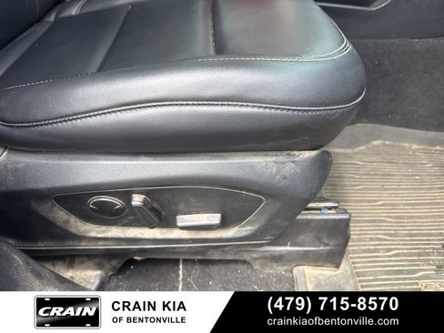 Used 2022 Ford Explorer XLT w/ Equipment Group 202A AWD/4WD image 9