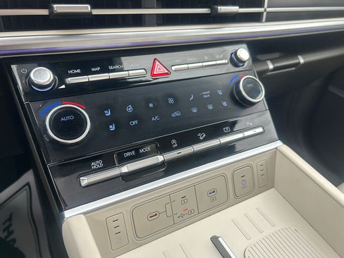 Used 2024 Hyundai Santa Fe Calligraphy FWD image 30