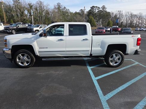 Used 2016 Chevrolet Silverado 2500 LTZ w/ Duramax Plus Package image 5