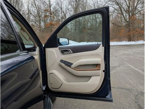 Used 2020 GMC Yukon Denali w/ Open Road Package image 12