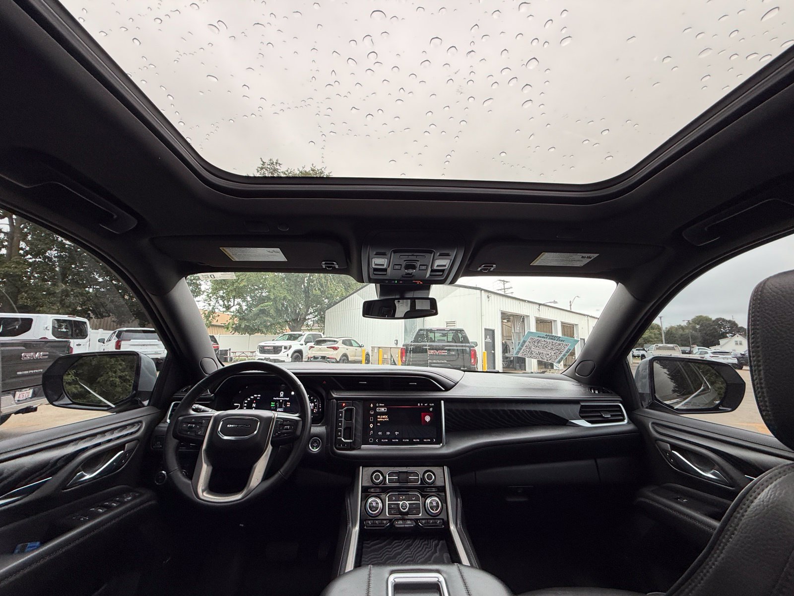 Used 2023 GMC Yukon Denali w/ Max Trailering Package AWD/4WD image 27