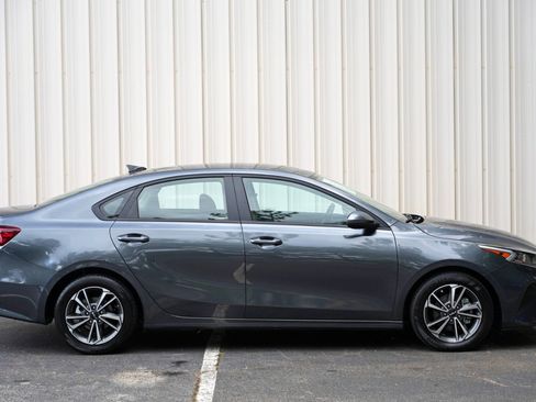 Used 2024 Kia Forte LXS FWD image 45