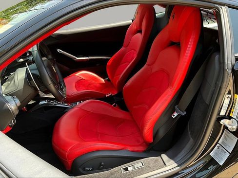 Used 2019 Ferrari 488 GTB RWD image 19