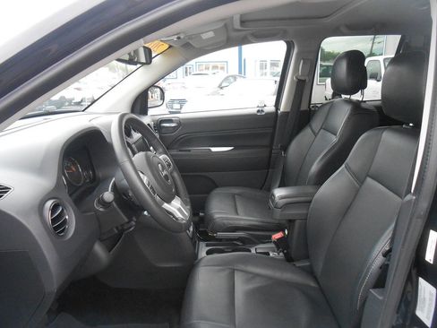 Used 2015 Jeep Compass High Altitude AWD/4WD image 10