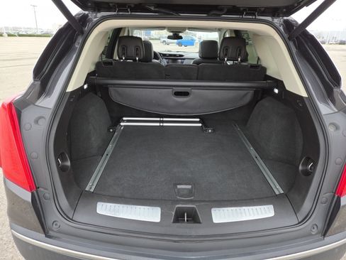 Used 2019 Cadillac XT5 Luxury image 17