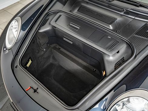 Used 2005 Porsche 911 Carrera RWD image 50