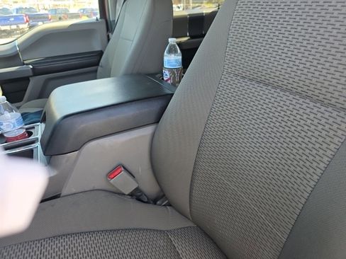 Used 2015 Ford F150 XLT w/ Equipment Group 302A Luxury image 6