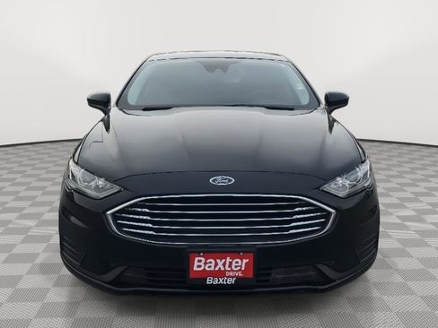 Used 2019 Ford Fusion SE image 3