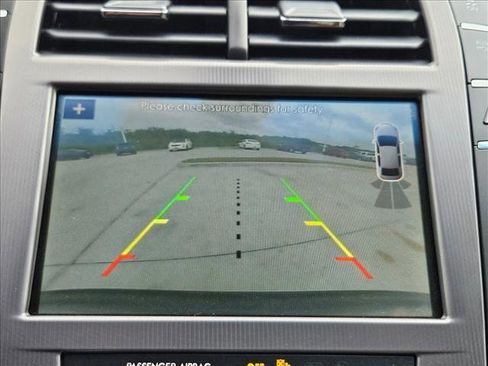 Used 2019 Lincoln MKZ Reserve FWD image 12