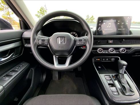 Used 2026 Honda CR-V LX image 5