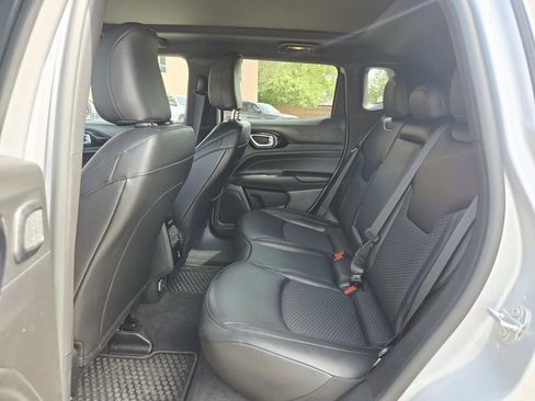 Certified 2025 Jeep Compass Latitude w/ Sun & Sound Group image 13