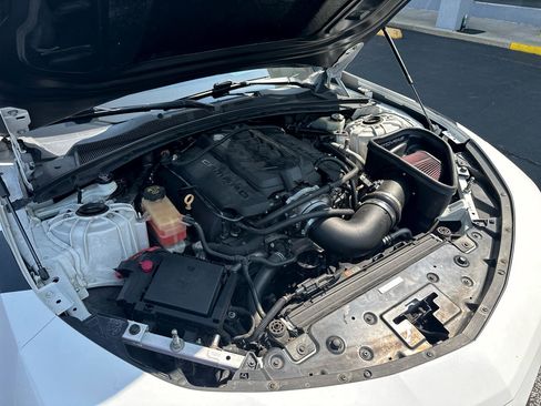 Used 2018 Chevrolet Camaro SS image 22