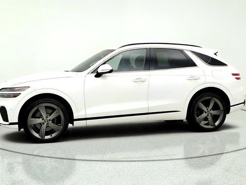 Used 2023 Genesis GV70 2.5T w/ Sport Prestige Package AWD/4WD image 8
