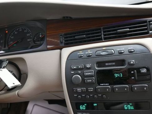 Used 2000 Cadillac Eldorado ESC w/ Comfort/Convenience Pkg FWD image 11