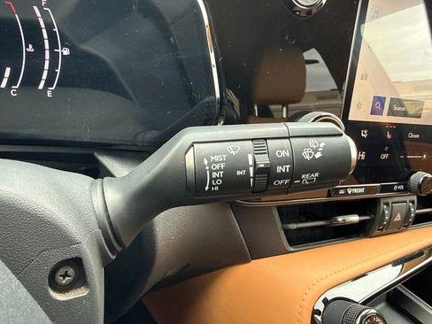 Certified 2023 Lexus NX 250 AWD image 17