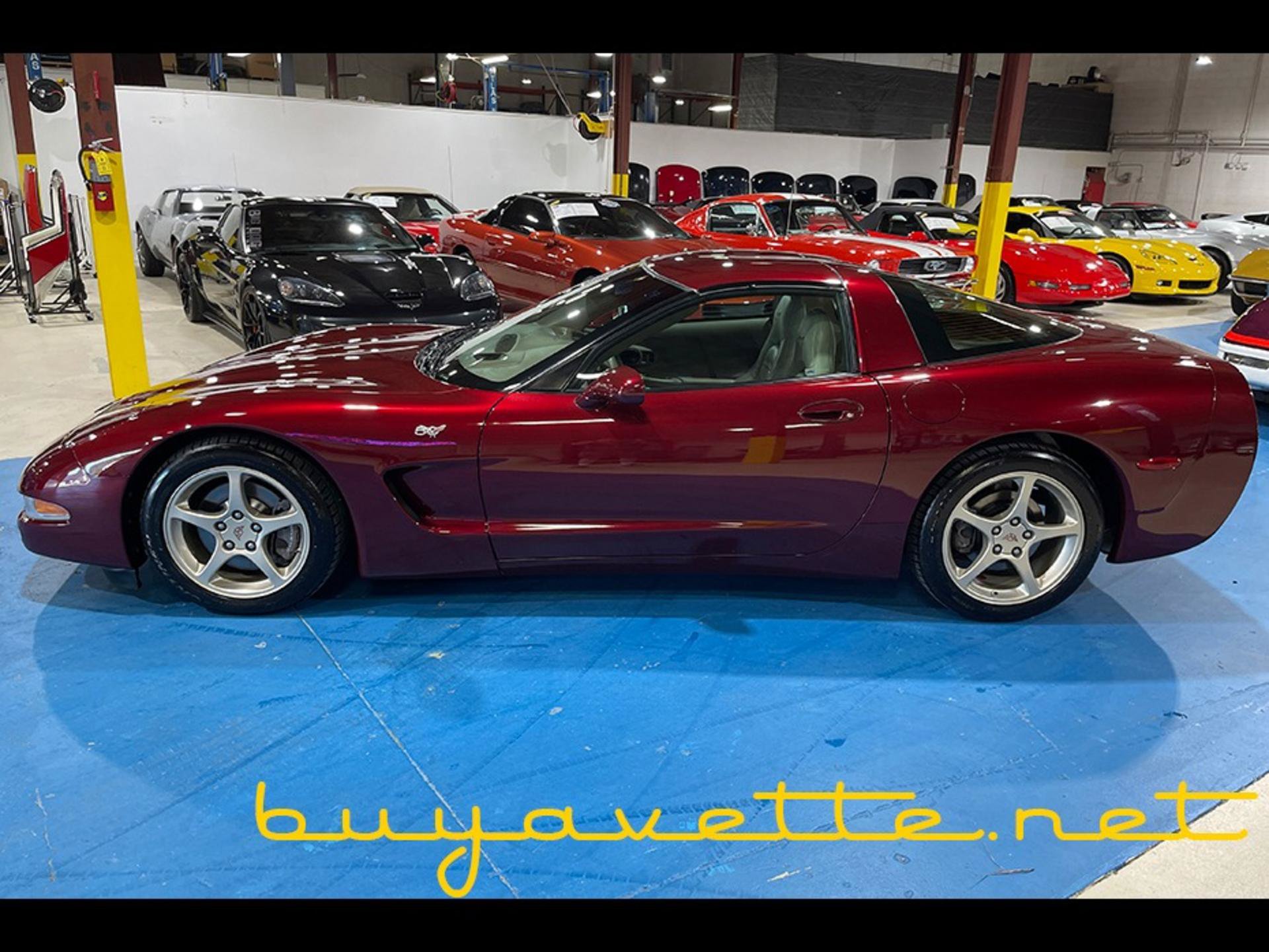 Used 2003 Chevrolet Corvette Coupe w/ Preferred Equipment Group RWD image 6