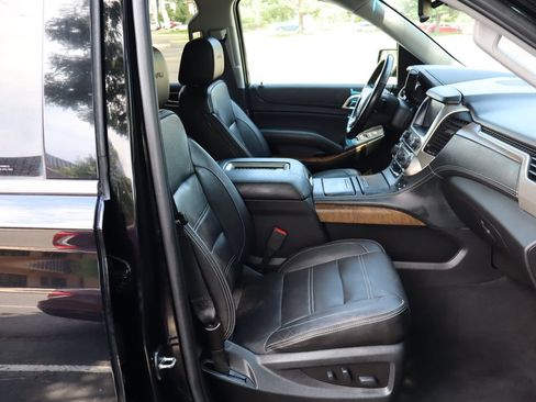 Used 2018 GMC Yukon XL Denali w/ Open Road Package AWD/4WD image 24