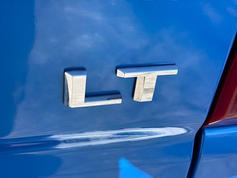 Used 2025 Chevrolet Silverado 1500 LT AWD/4WD image 13