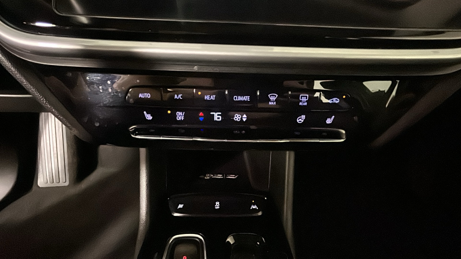 Used 2023 Chevrolet Bolt EUV LT w/ Comfort Package FWD image 26