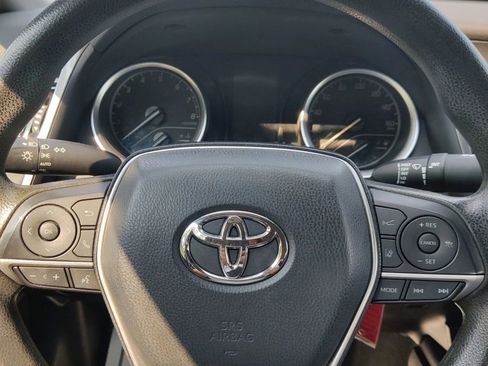 Used 2022 Toyota Camry LE w/ Carpet Mat Package (TMS) image 21