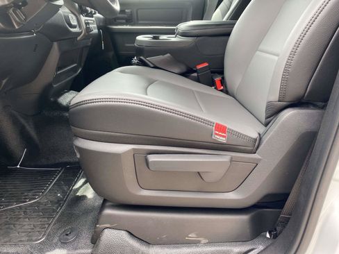 New 2026 RAM 3500 Tradesman AWD/4WD image 13