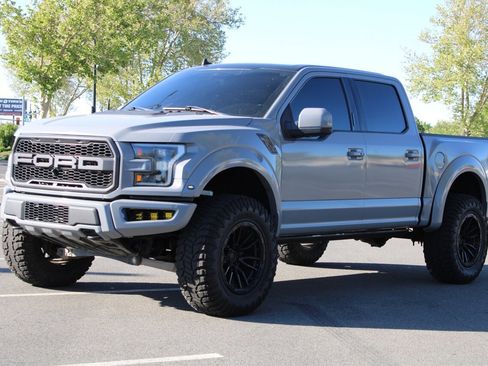 Used 2019 Ford F150 Raptor w/ Equipment Group 802A Luxury AWD/4WD image 4