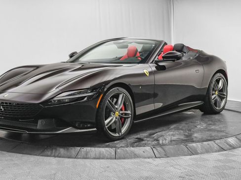 Used 2024 Ferrari Roma Spider image 4