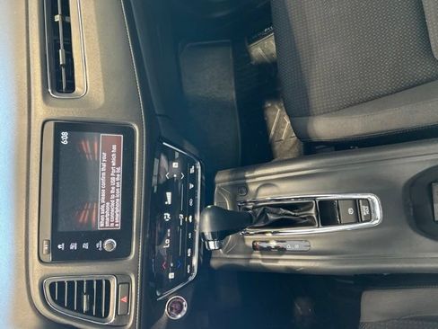 Used 2020 Honda HR-V EX image 12