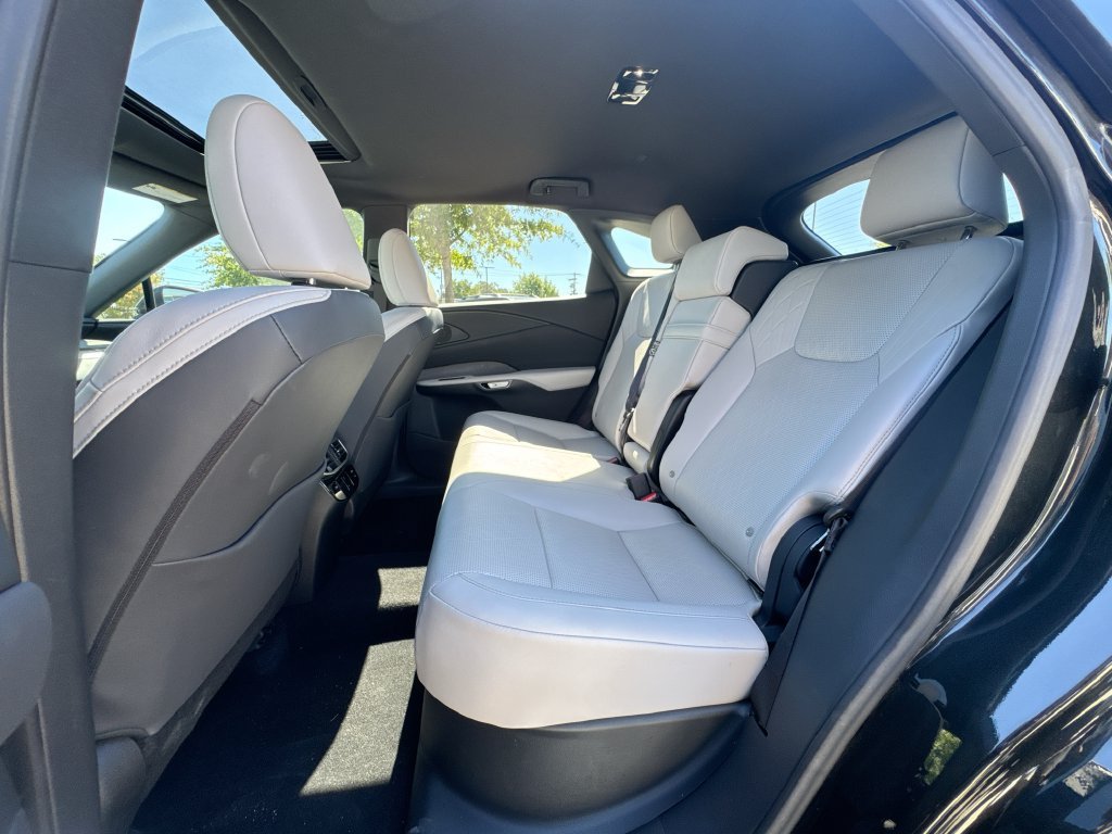 Used 2025 Lexus RX 350 Premium Plus w/ Accessory Package (Z1) FWD image 33