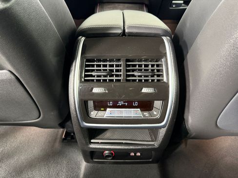 Used 2025 BMW X7 xDrive40i AWD/4WD image 31