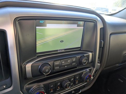 Used 2018 GMC Sierra 1500 SLT w/ SLT Premium Package image 19