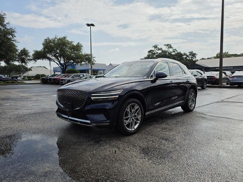 Used 2025 Genesis GV70 2.5T AWD/4WD image 11