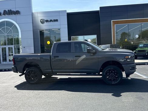 New 2026 RAM 2500 Tradesman AWD/4WD image 14