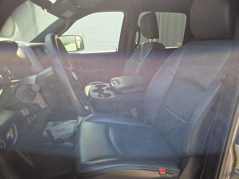 Used 2021 RAM 2500 Tradesman w/ Chrome Appearance Group AWD/4WD image 10