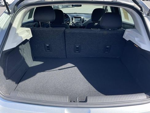 Used 2018 Chevrolet Cruze LT image 11