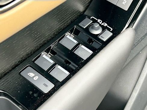 New 2026 Land Rover Range Rover Velar Autobiography image 22