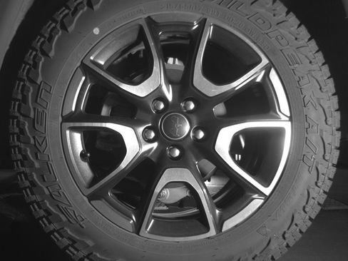 Used 2025 Jeep Compass Trailhawk AWD/4WD image 14