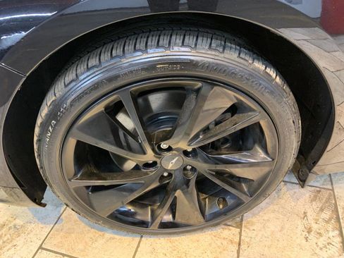 Used 2022 Genesis G70 3.3T w/ Sport Advanced Package image 12