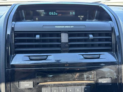 Used 2011 Ford Escape Limited w/ 301A Rapid Spec Order Code image 26