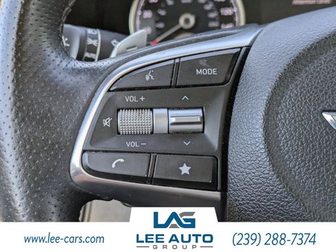 Used 2022 Genesis G70 2.0T image 18