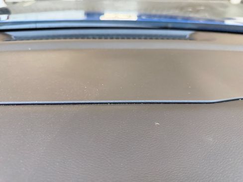 Used 2025 Nissan Sentra SV FWD image 16