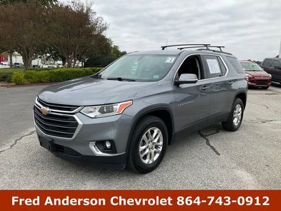 Used 2021 Chevrolet Traverse LT