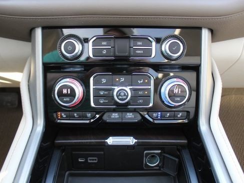 Used 2022 GMC Yukon Denali w/ Max Trailering Package image 42