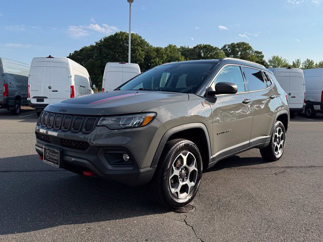 Used 2022 Jeep Compass Trailhawk AWD/4WD image 3