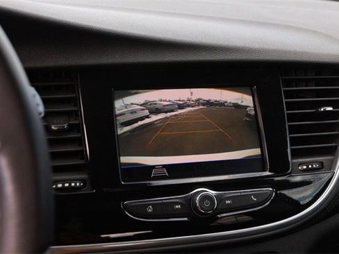 Used 2022 Buick Encore Preferred w/ Safety Package image 16