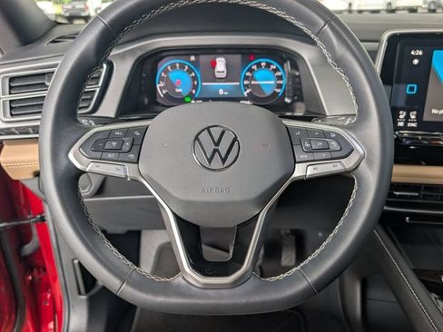 Used 2024 Volkswagen Atlas Cross Sport SE w/ Panoramic Sunroof Package FWD image 12