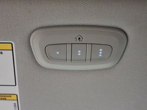 Used 2019 Jeep Cherokee Limited image 13