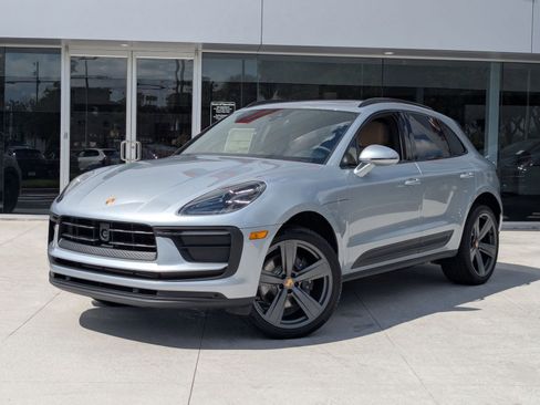 New 2026 Porsche Macan image 1