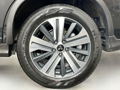 Used 2025 Mitsubishi Outlander Sport SE image 11